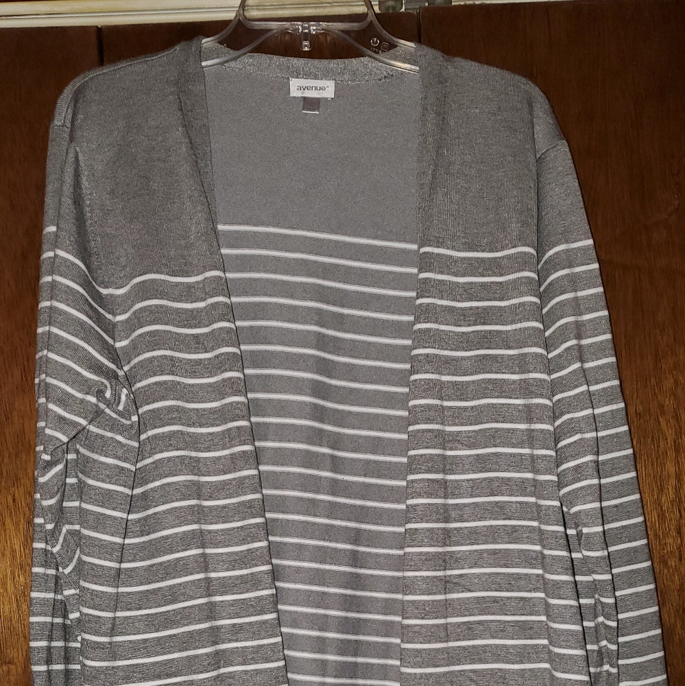 Avenue cardigan